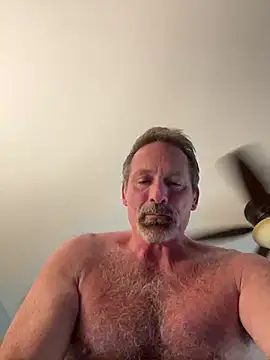 Snapshot of Bronco9602 chatting on 11/15/25, 03:26 Bronco9602 online show from 11/15/25, 03:26