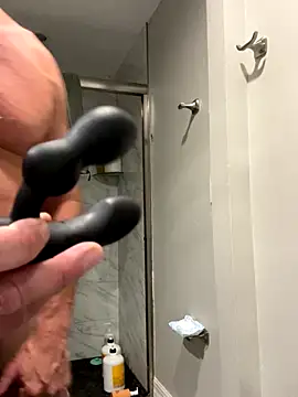 Snapshot of Bronco9602 chatting on 12/23/25, 03:37 Bronco9602 online show from 12/23/25, 03:37