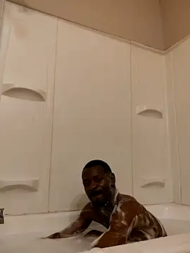 Snapshot of Maculine_Stayr chatting on 01/12/25, 01:53 Maculine Stayr online show from 01/12/25, 01:53