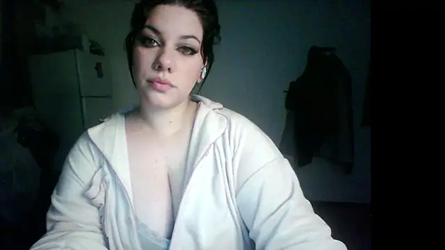 Snapshot of Janefruti chatting on 06/14/26, 12:19 Janefruti online show from 06/14/26, 12:19