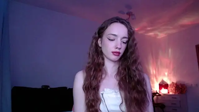 Snapshot of Weeissy chatting on 12/01/24, 08:20 Weeissy online show from 12/01/24, 08:20