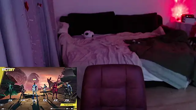 Snapshot of Weeissy chatting on 02/04/25, 09:31 Weeissy online show from 02/04/25, 09:31