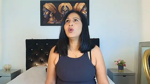 Snapshot of Shanon_mature chatting on 07/13/26, 06:11 Shanon mature online show from 07/13/26, 06:11