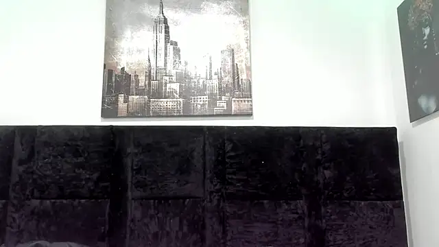 Snapshot of izzy_cum chatting on 09/30/25, 07:19 izzy cum online show from 09/30/25, 07:19