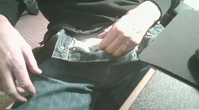 Snapshot of Tallmature6 chatting on 01/01/25, 04:29 Tallmature6 online show from 01/01/25, 04:29