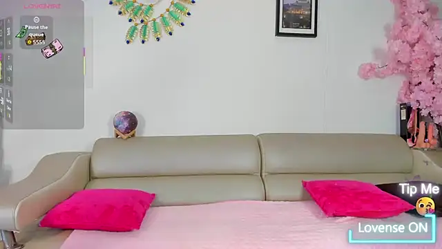 SammyGirlTS online show from 02/25/26, 01:10