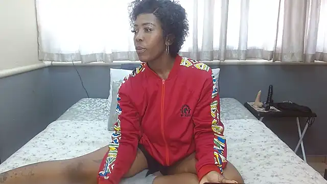 Snapshot of NaughtySisters chatting on 10/30/25, 11:11 NaughtySisters online show from 10/30/25, 11:11