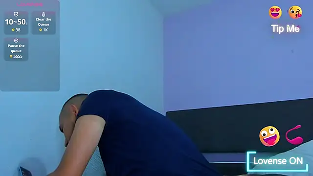 jhonyalzate2 online show from 01/17/25, 04:49