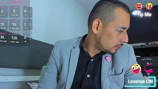 jhonyalzate2 online show from 01/24/25, 02:18