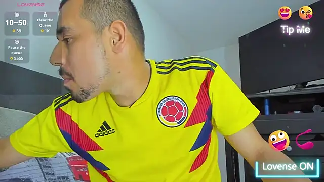 jhonyalzate2 online show from 01/29/25, 03:01