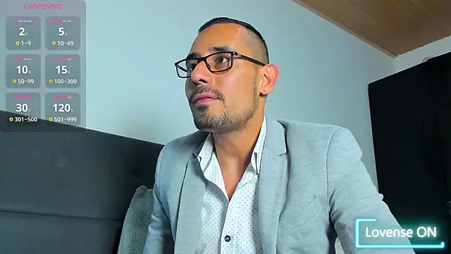 jhonyalzate2 online show from 03/10/26, 03:00