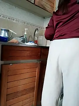 Vicky Rosse online show from 03/17/26, 07:28