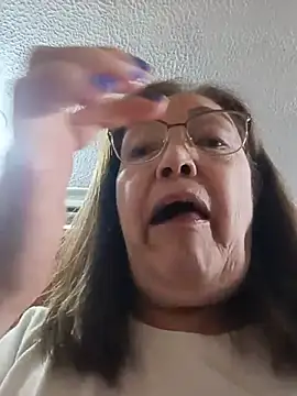 Vicky Rosse online show from 07/17/26, 04:01
