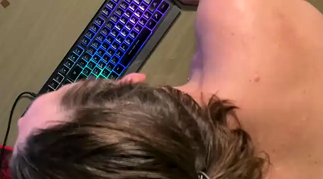 Snapshot of OndruSuk chatting on 01/22/25, 10:15 OndruSuk online show from 01/22/25, 10:15