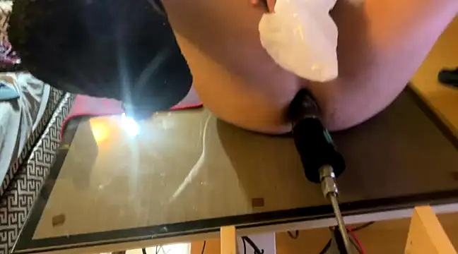 Snapshot of OndruSuk chatting on 03/03/25, 11:46 OndruSuk online show from 03/03/25, 11:46