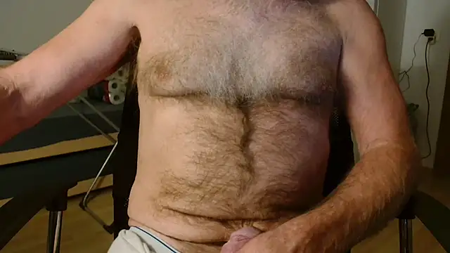 lumpi99 online show from 10/17/25, 02:26