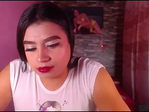 Snapshot of katrinawillff chatting on 11/24/25, 05:40 katrinawillff online show from 11/24/25, 05:40