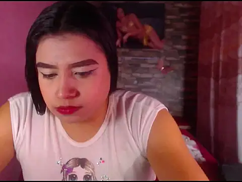 Snapshot of katrinawillff chatting on 11/30/25, 01:04 katrinawillff online show from 11/30/25, 01:04