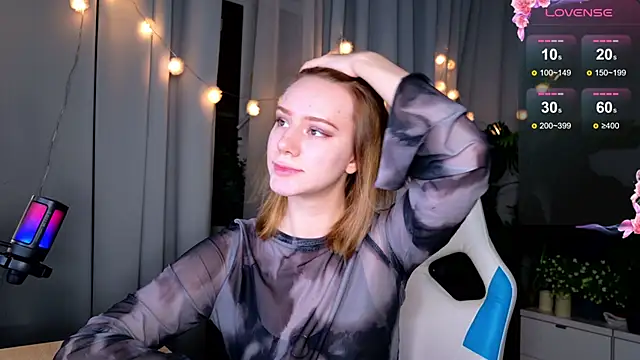 Snapshot of Ramona___ chatting on 12/28/24, 05:44 Ramona online show from 12/28/24, 05:44