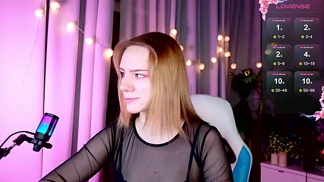 Snapshot of Ramona___ chatting on 01/02/25, 05:46 Ramona online show from 01/02/25, 05:46