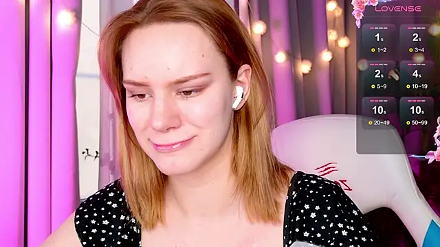 Snapshot of Ramona___ chatting on 01/09/25, 09:27 Ramona online show from 01/09/25, 09:27