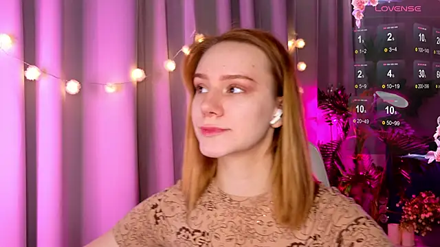 Snapshot of Ramona___ chatting on 01/21/25, 05:49 Ramona online show from 01/21/25, 05:49