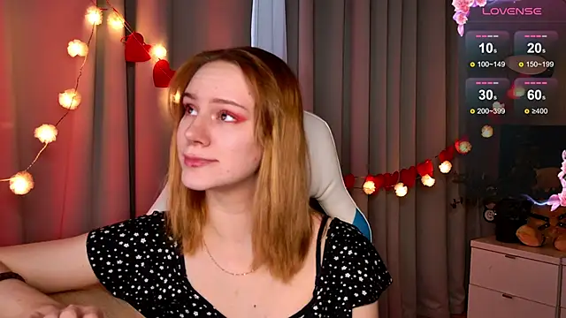 Snapshot of Ramona___ chatting on 02/14/25, 06:23 Ramona online show from 02/14/25, 06:23