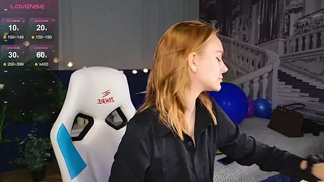 Snapshot of Ramona___ chatting on 09/22/25, 06:04 Ramona online show from 09/22/25, 06:04