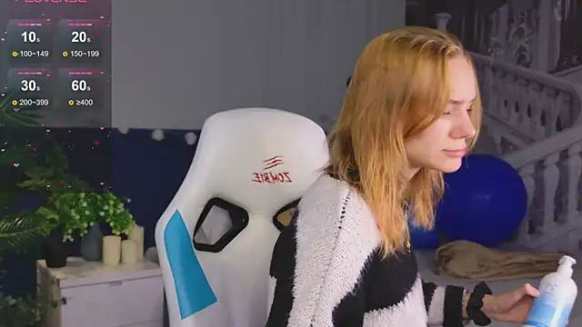 Snapshot of Ramona___ chatting on 09/26/25, 05:55 Ramona online show from 09/26/25, 05:55