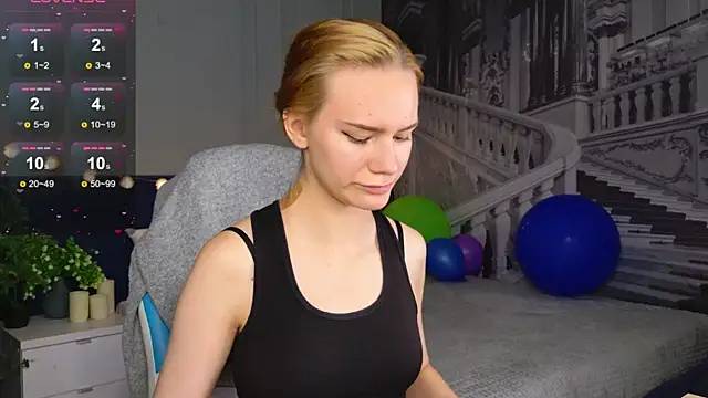 Snapshot of Ramona___ chatting on 09/28/25, 05:46 Ramona online show from 09/28/25, 05:46