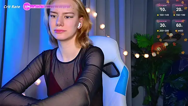 Snapshot of Ramona___ chatting on 11/03/25, 06:14 Ramona online show from 11/03/25, 06:14