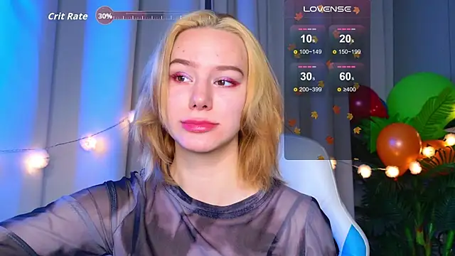 Snapshot of Ramona___ chatting on 11/05/25, 06:13 Ramona online show from 11/05/25, 06:13