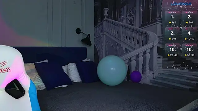 Snapshot of Ramona___ chatting on 12/02/25, 06:19 Ramona online show from 12/02/25, 06:19