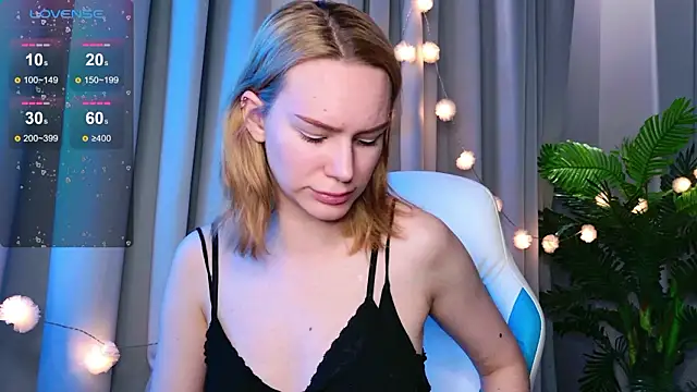 Snapshot of Ramona___ chatting on 02/04/26, 06:08 Ramona online show from 02/04/26, 06:08