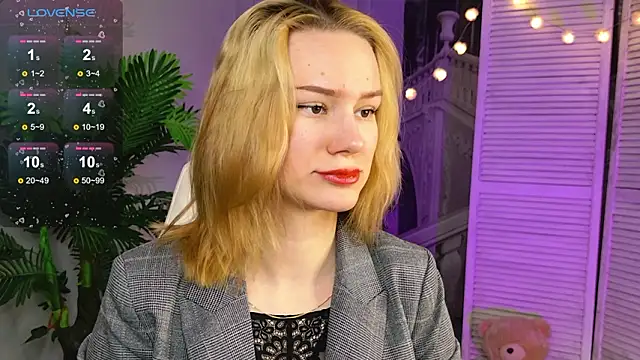 Snapshot of Ramona___ chatting on 02/08/26, 06:17 Ramona online show from 02/08/26, 06:17