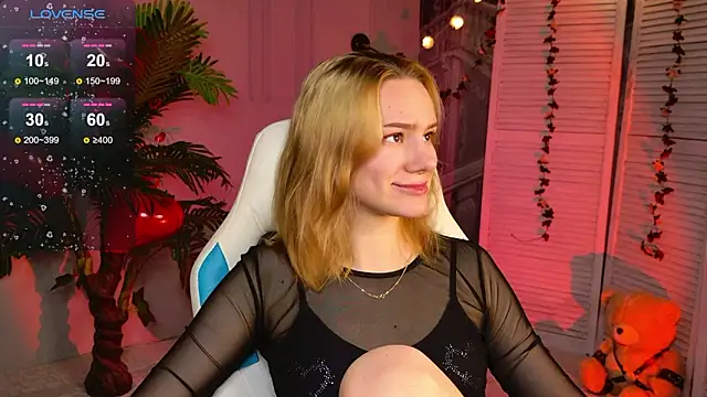 Snapshot of Ramona___ chatting on 02/10/26, 06:17 Ramona online show from 02/10/26, 06:17