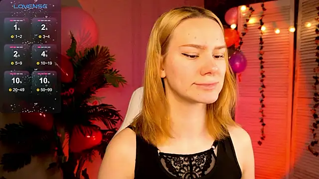 Snapshot of Ramona___ chatting on 02/16/26, 06:20 Ramona online show from 02/16/26, 06:20