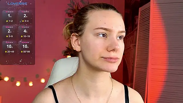 Snapshot of Ramona___ chatting on 03/04/26, 06:19 Ramona online show from 03/04/26, 06:19