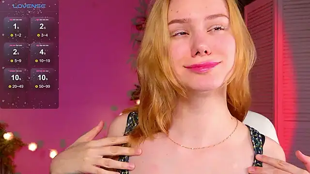 Snapshot of Ramona___ chatting on 03/21/26, 08:19 Ramona online show from 03/21/26, 08:19