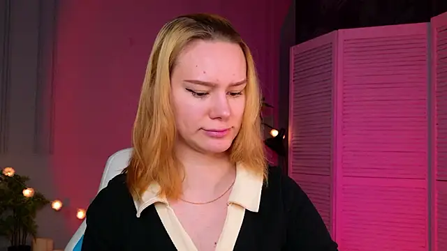 Snapshot of Ramona___ chatting on 03/27/26, 06:08 Ramona online show from 03/27/26, 06:08