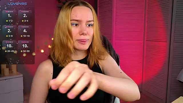 Snapshot of Ramona___ chatting on 03/28/26, 06:13 Ramona online show from 03/28/26, 06:13