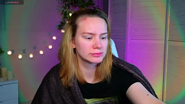 Snapshot of Ramona___ chatting on 04/08/26, 06:24 Ramona online show from 04/08/26, 06:24