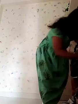 Snapshot of Indiantina chatting on 01/08/25, 07:13 Indiantina online show from 01/08/25, 07:13