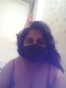 Snapshot of Indiantina chatting on 10/22/25, 11:43 Indiantina online show from 10/22/25, 11:43