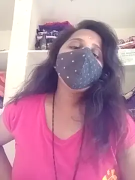 Snapshot of Indiantina chatting on 10/31/25, 08:15 Indiantina online show from 10/31/25, 08:15