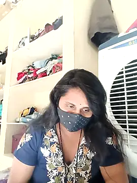 Snapshot of Indiantina chatting on 11/10/25, 09:41 Indiantina online show from 11/10/25, 09:41