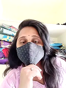 Snapshot of Indiantina chatting on 12/20/25, 08:43 Indiantina online show from 12/20/25, 08:43