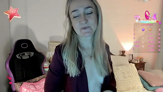 Snapshot of 1Sweetnina chatting on 05/22/26, 10:48 1Sweetnina online show from 05/22/26, 10:48