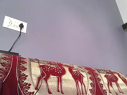 Snapshot of aakash_ModelBrown chatting on 10/24/25, 05:15 aakash ModelBrown online show from 10/24/25, 05:15