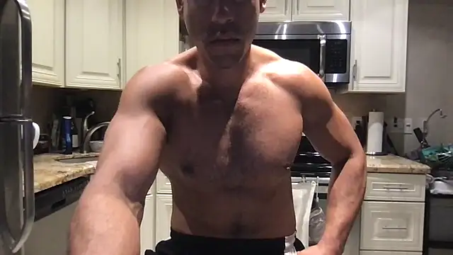 BigGuyMuscle online show from 03/21/25, 05:21